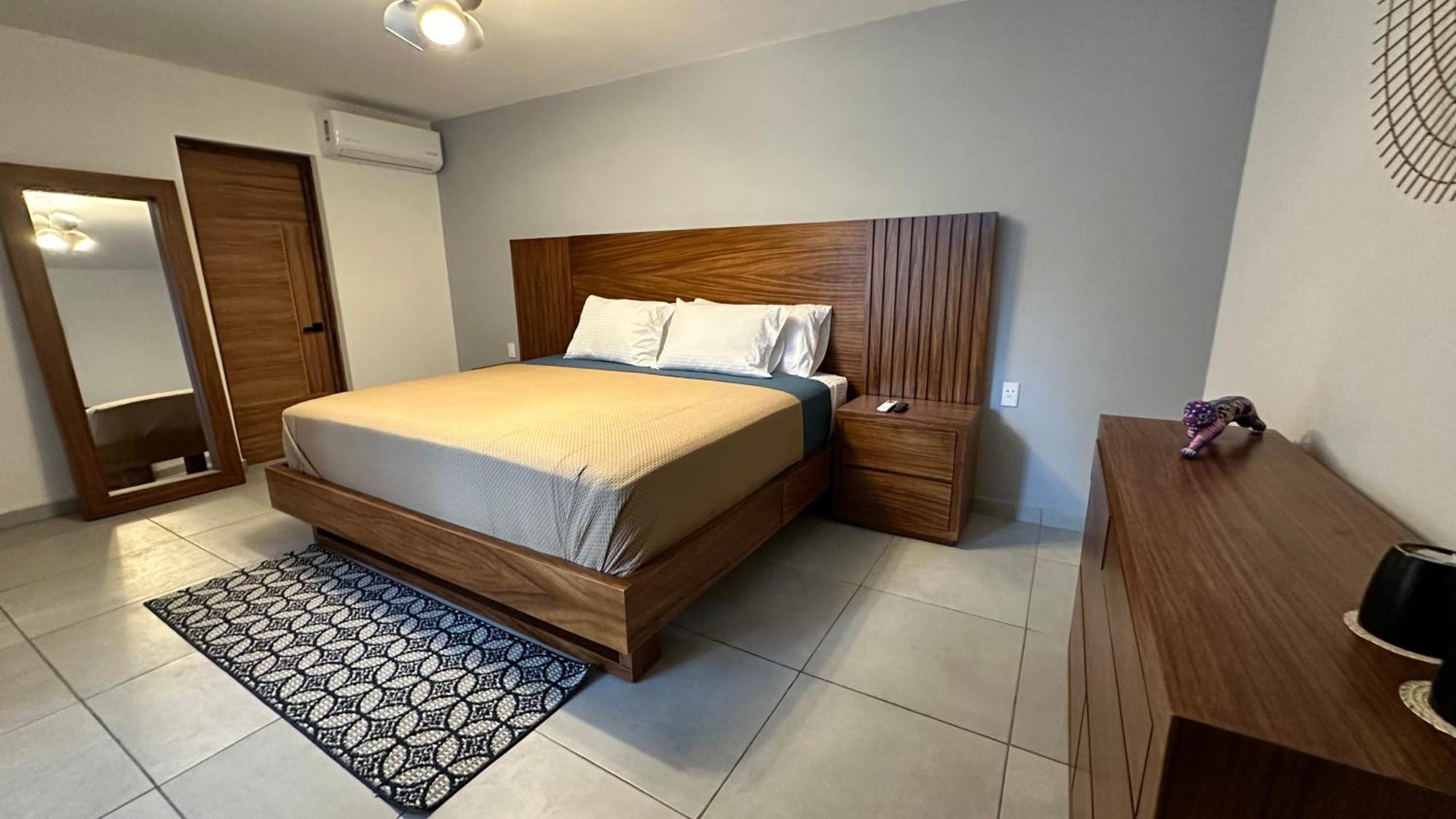 Hotel Boutique Villa Escondida, A Pasos De Lo Mejor En Tlaquepaque Esterno foto