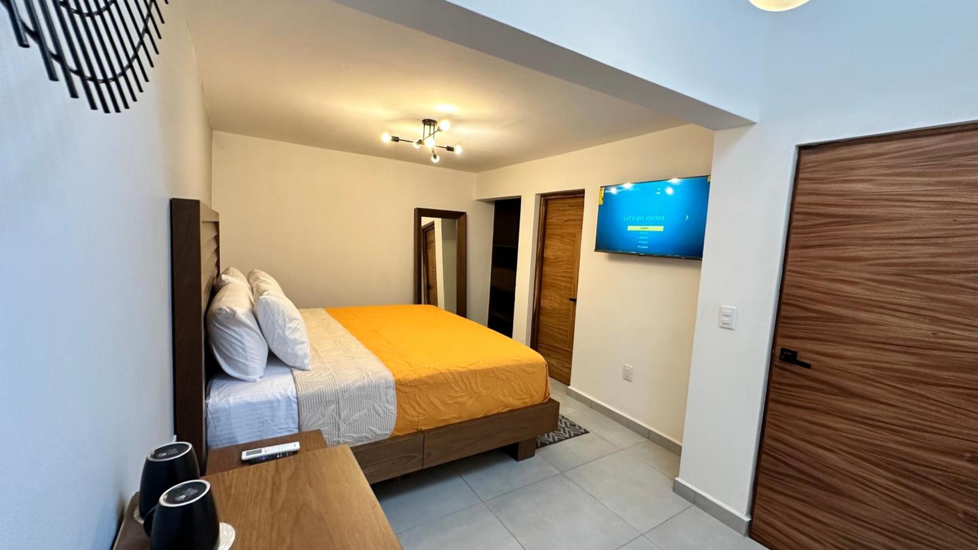 Hotel Boutique Villa Escondida, A Pasos De Lo Mejor En Tlaquepaque Esterno foto