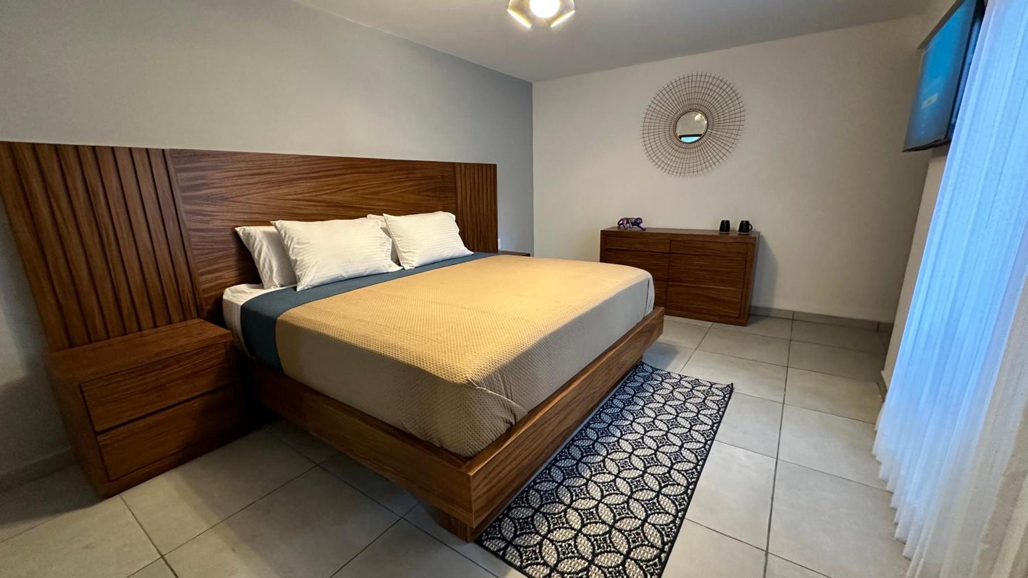 Hotel Boutique Villa Escondida, A Pasos De Lo Mejor En Tlaquepaque Esterno foto