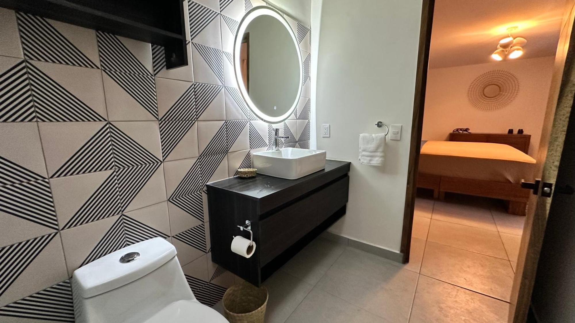 Hotel Boutique Villa Escondida, A Pasos De Lo Mejor En Tlaquepaque Esterno foto