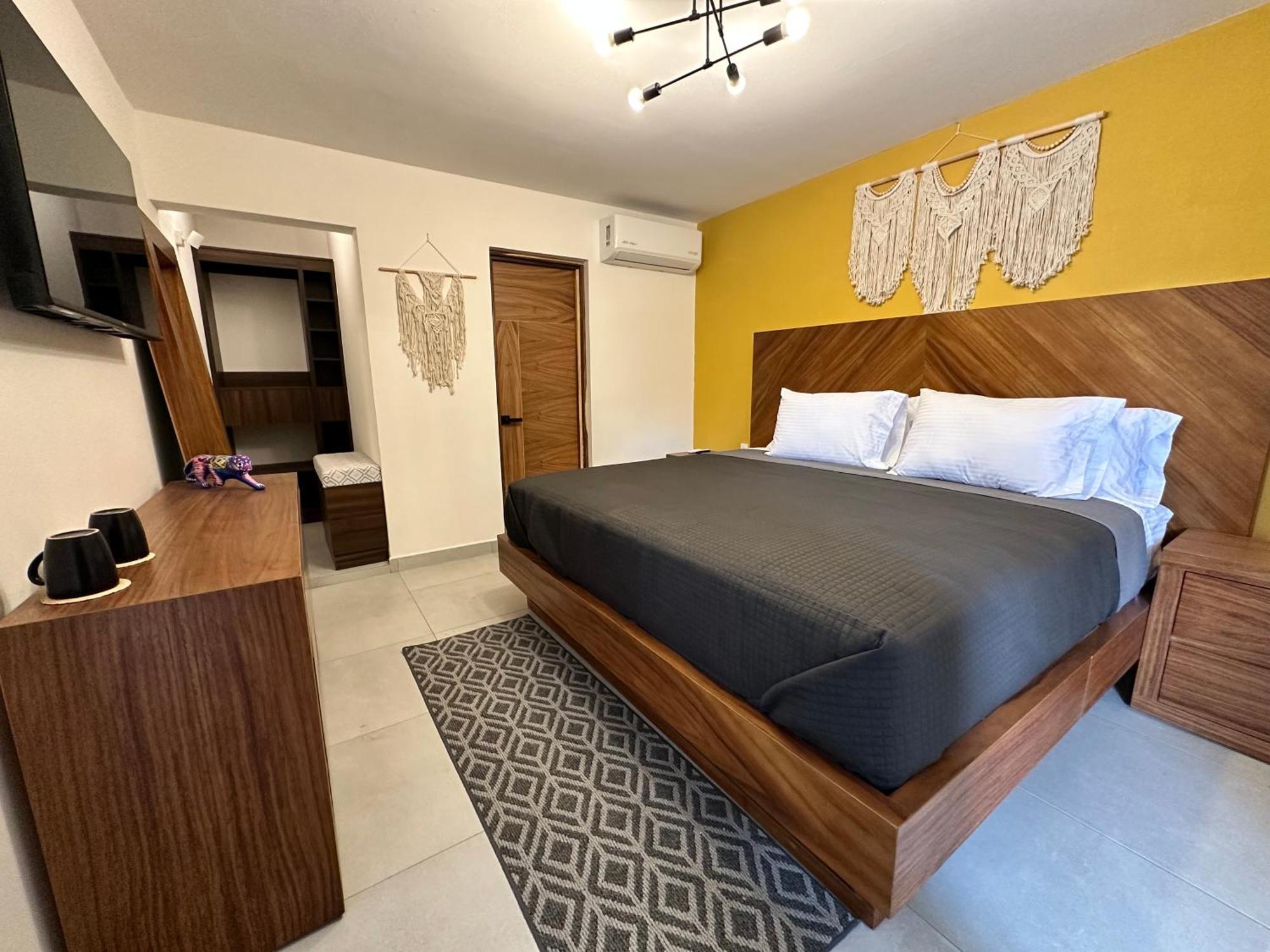Hotel Boutique Villa Escondida, A Pasos De Lo Mejor En Tlaquepaque Esterno foto