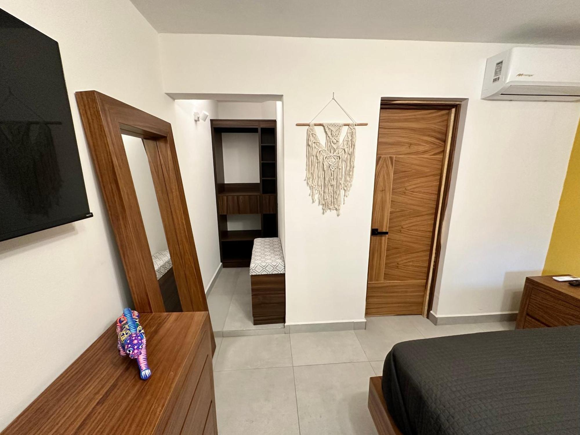 Hotel Boutique Villa Escondida, A Pasos De Lo Mejor En Tlaquepaque Esterno foto