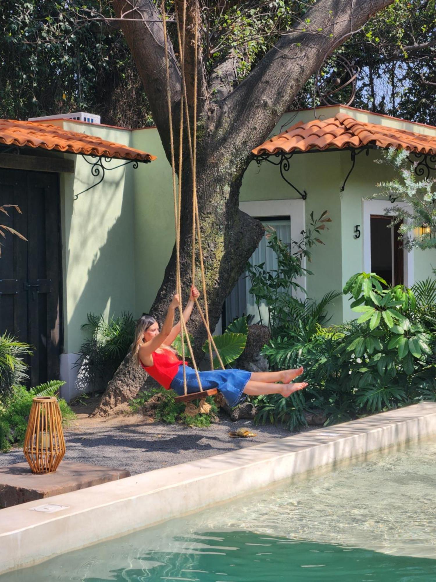 Hotel Boutique Villa Escondida, A Pasos De Lo Mejor En Tlaquepaque Esterno foto