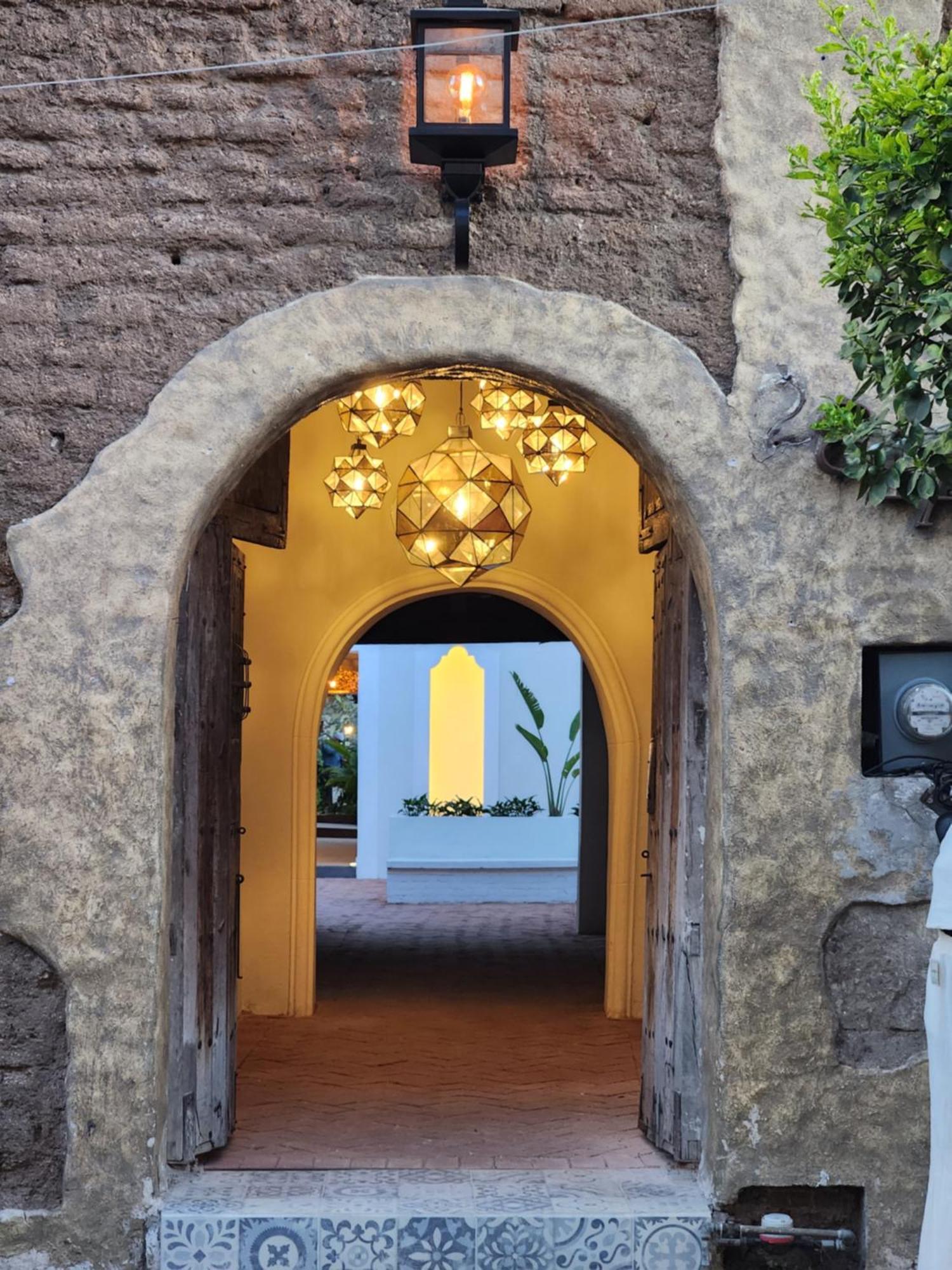 Hotel Boutique Villa Escondida, A Pasos De Lo Mejor En Tlaquepaque Esterno foto