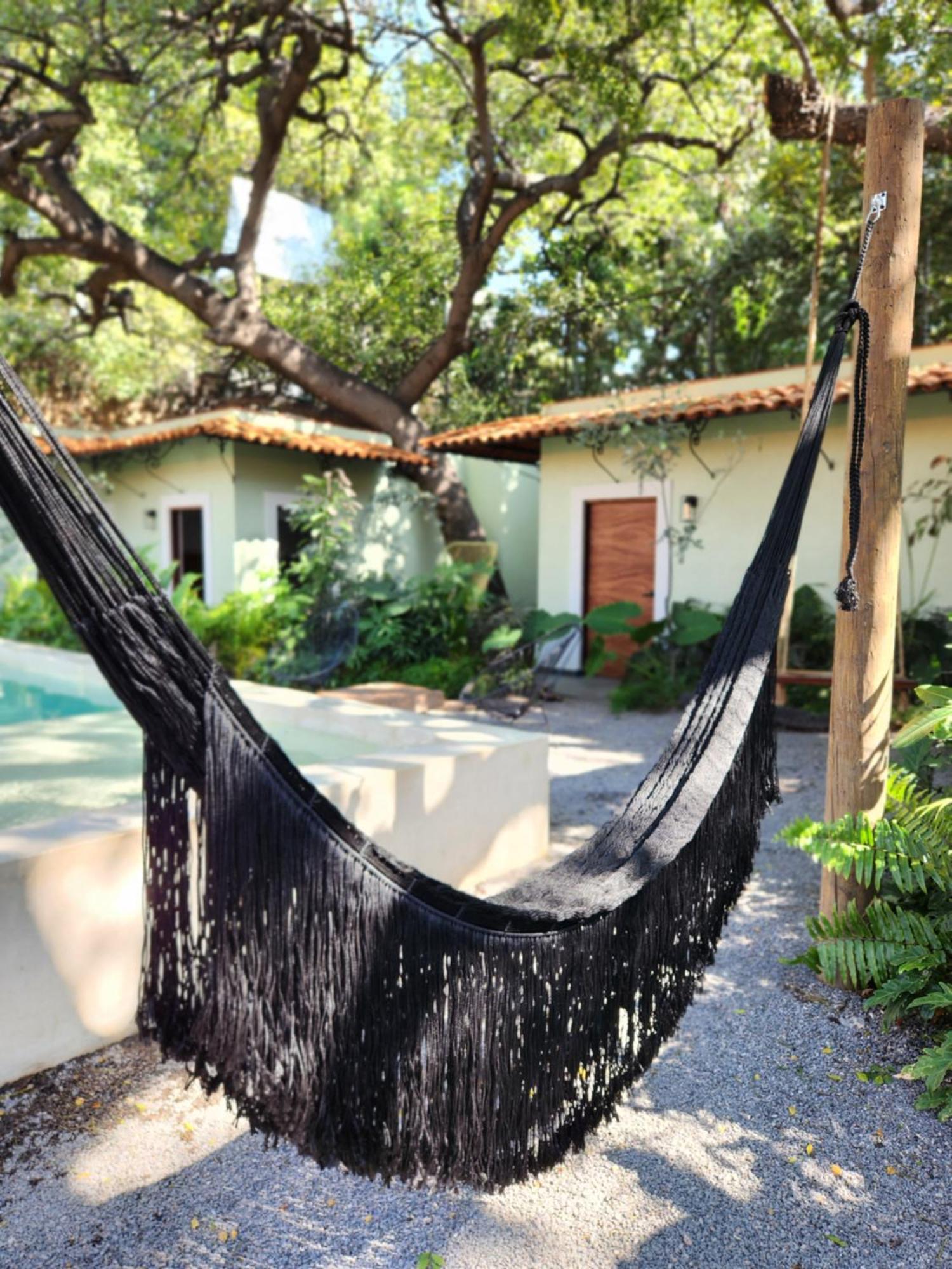 Hotel Boutique Villa Escondida, A Pasos De Lo Mejor En Tlaquepaque Esterno foto